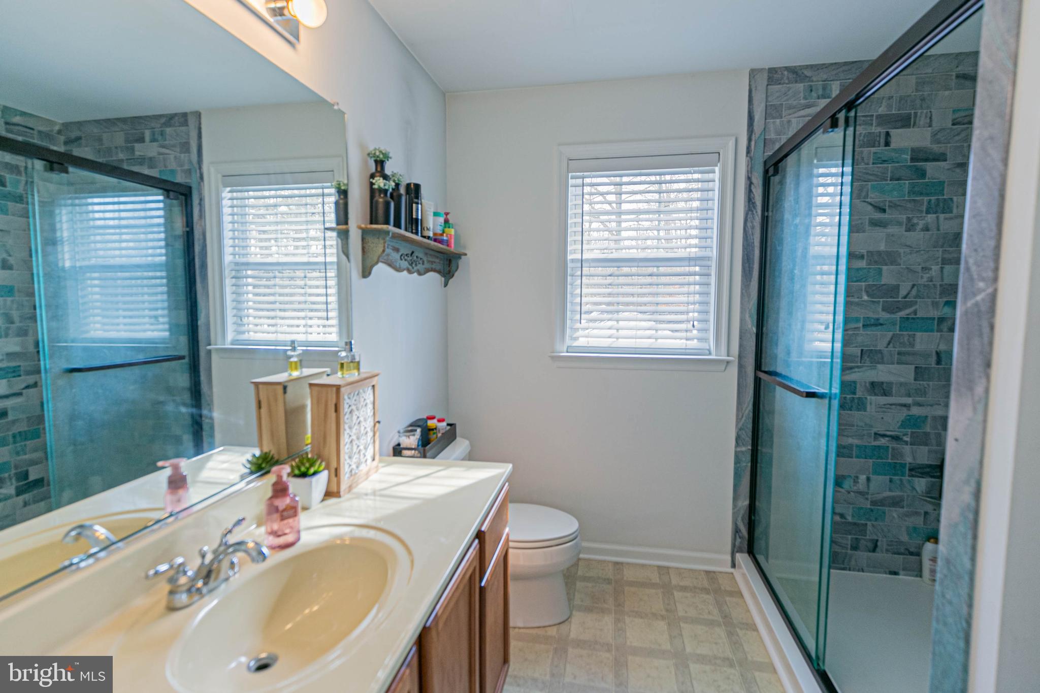 213 Cedar Ridge Dr