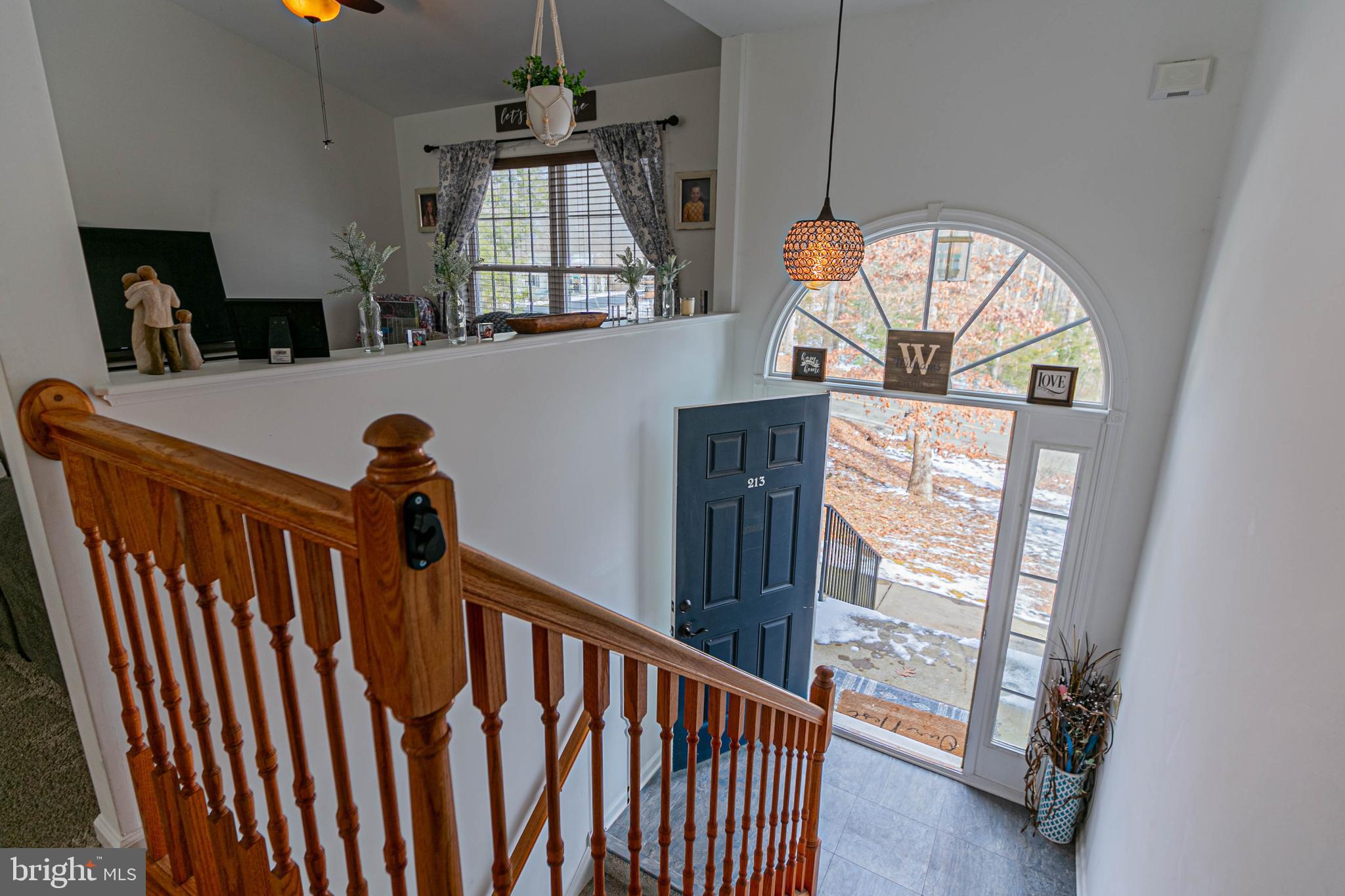 213 Cedar Ridge Dr