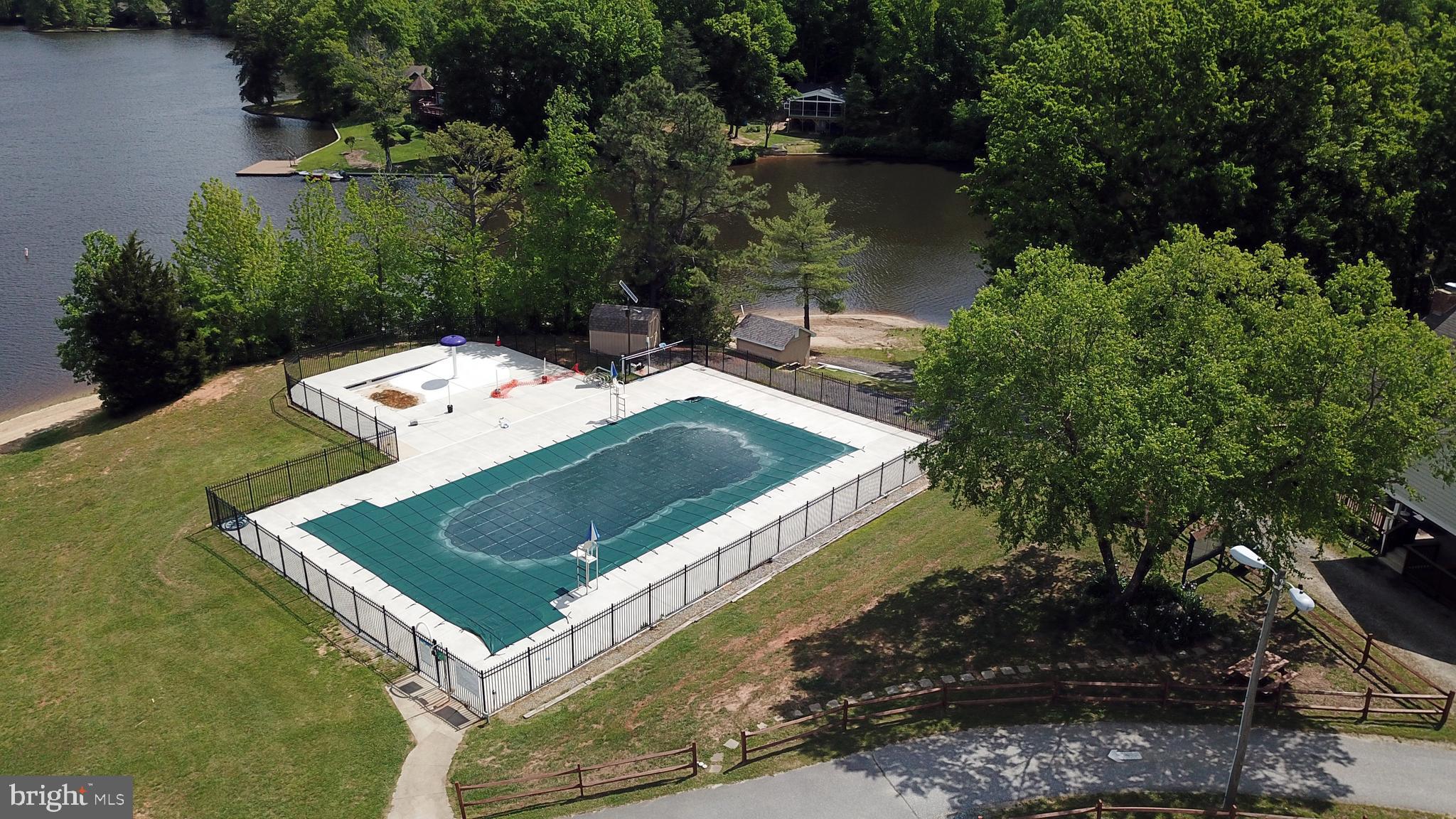 213 Cedar Ridge Dr