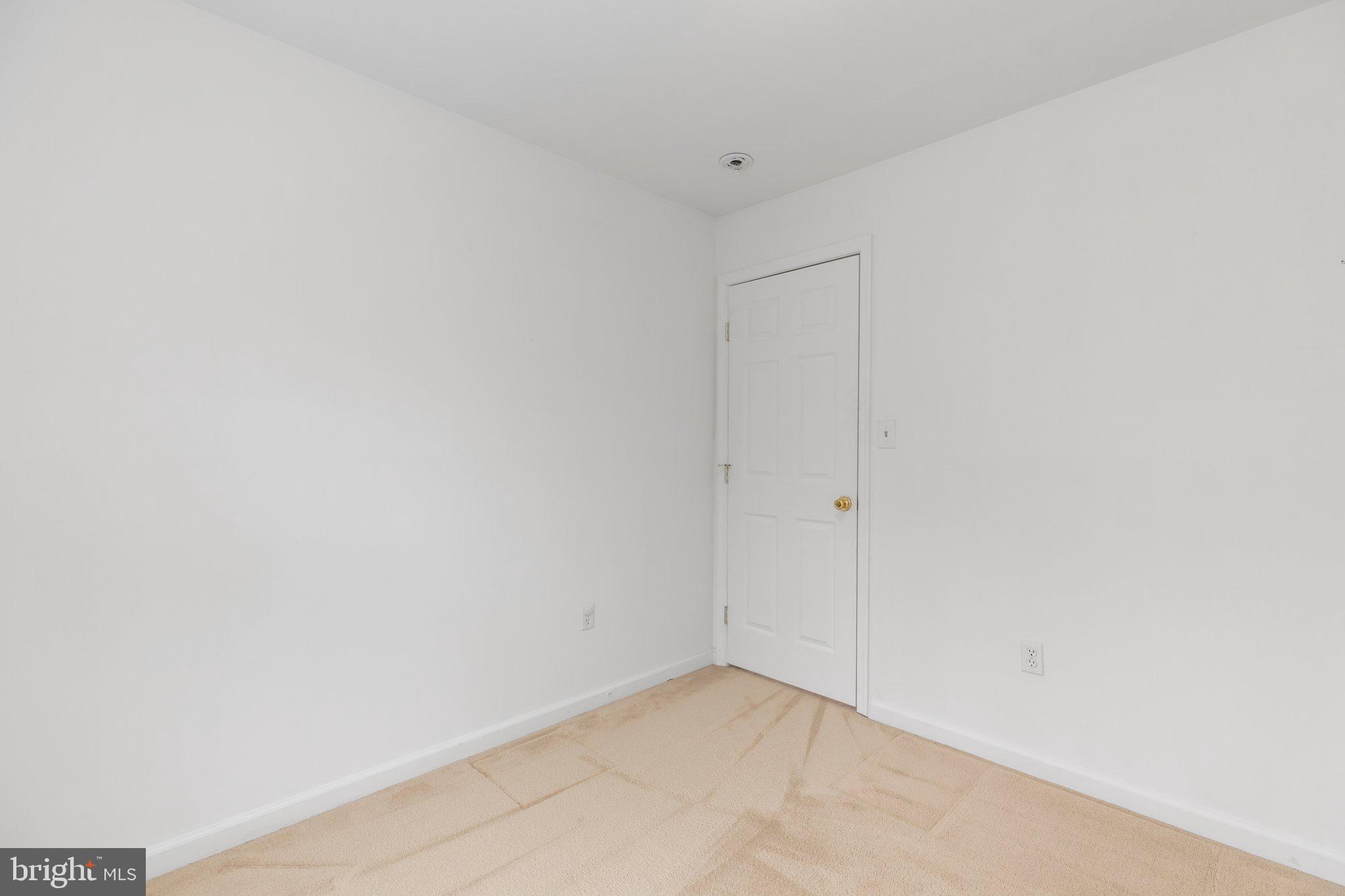 6310 Frazier Lane