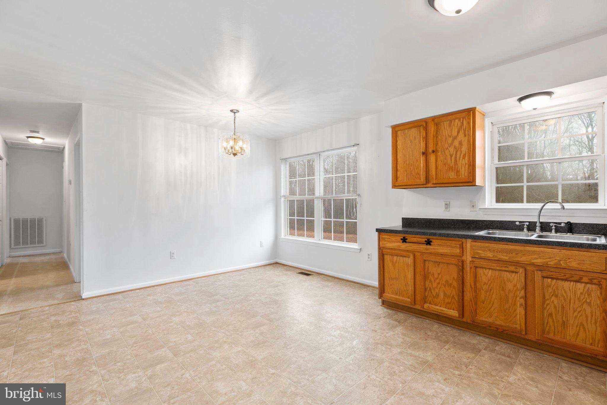 6310 Frazier Lane