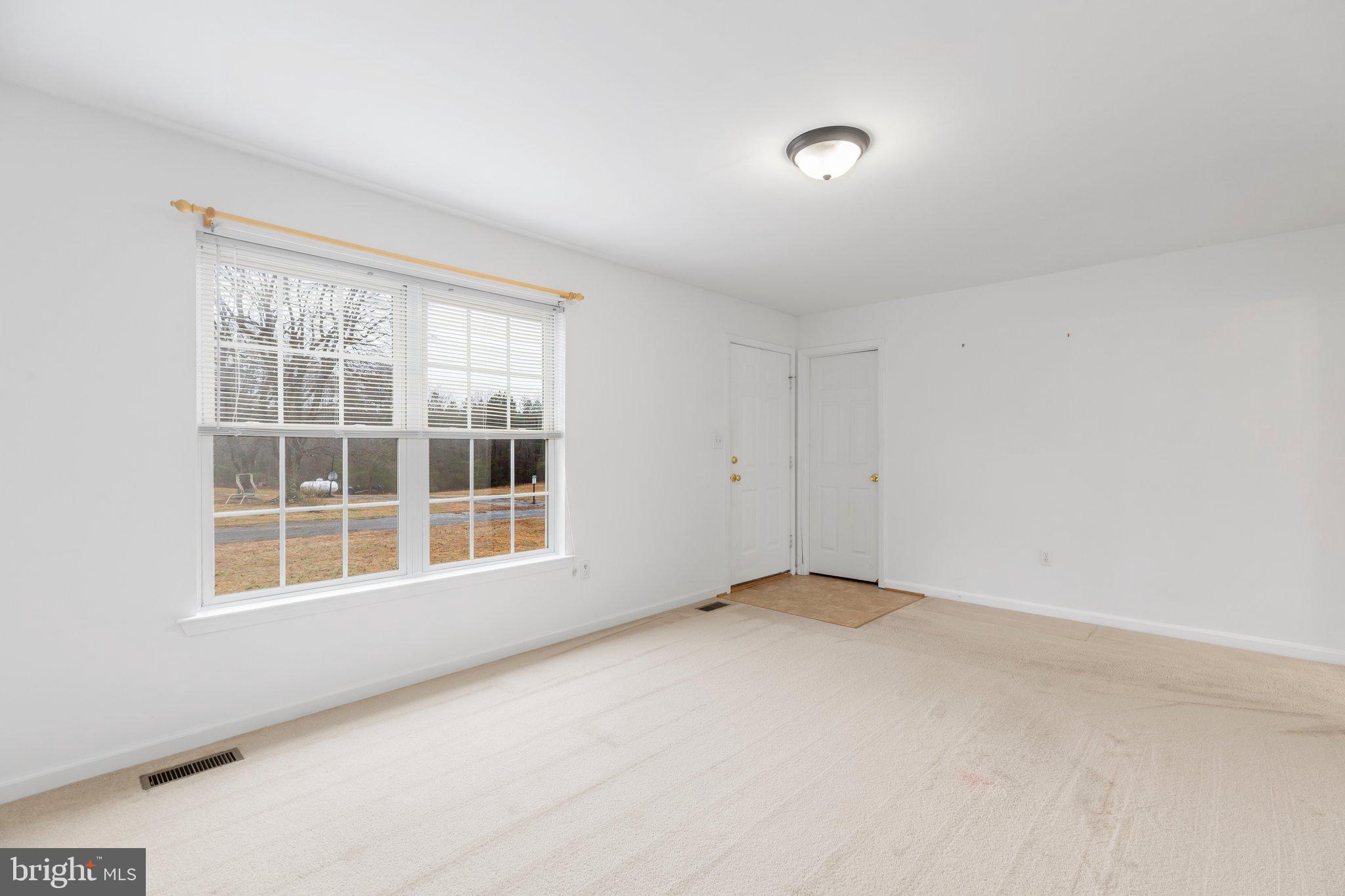 6310 Frazier Lane