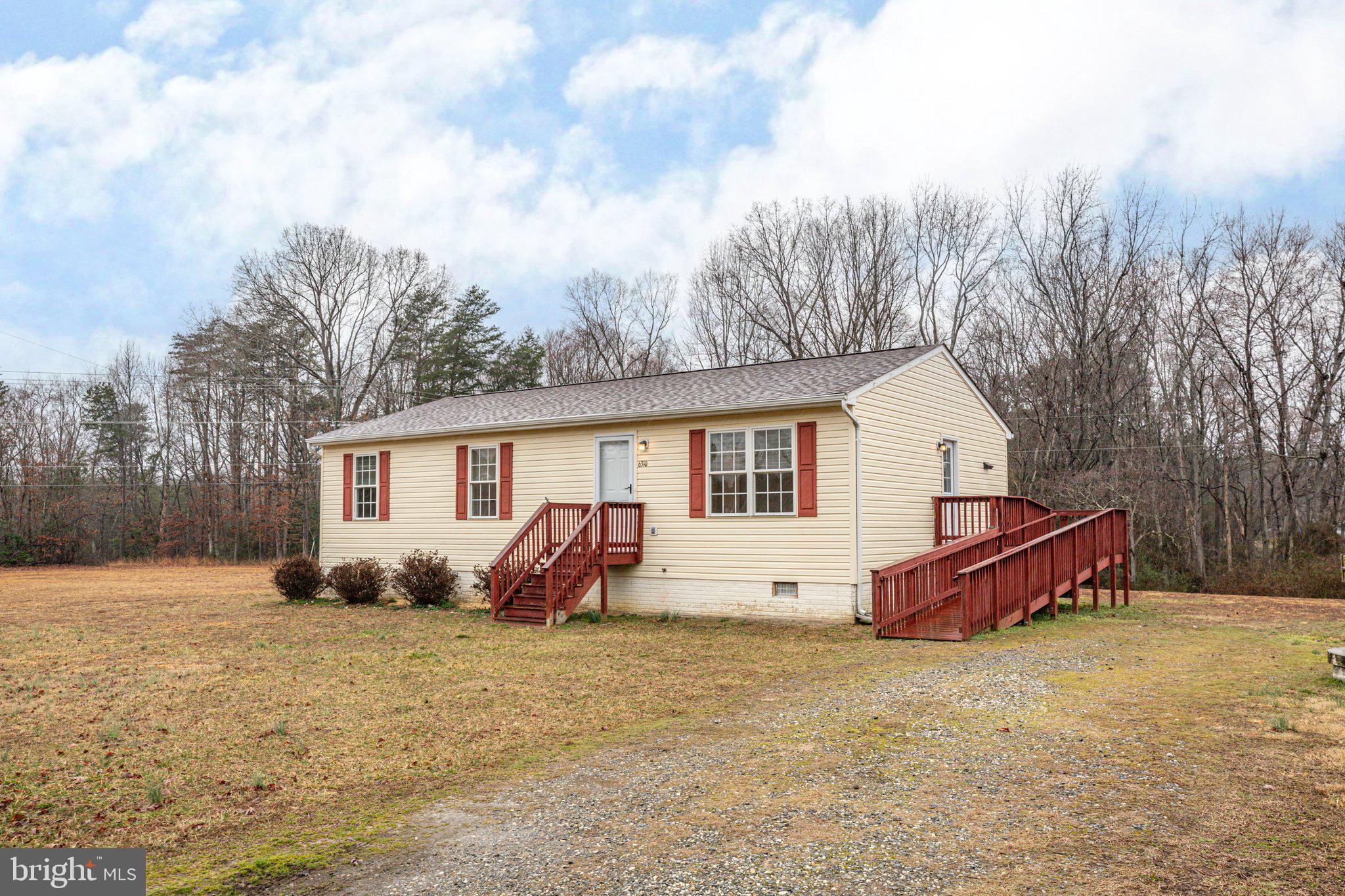 6310 Frazier Lane