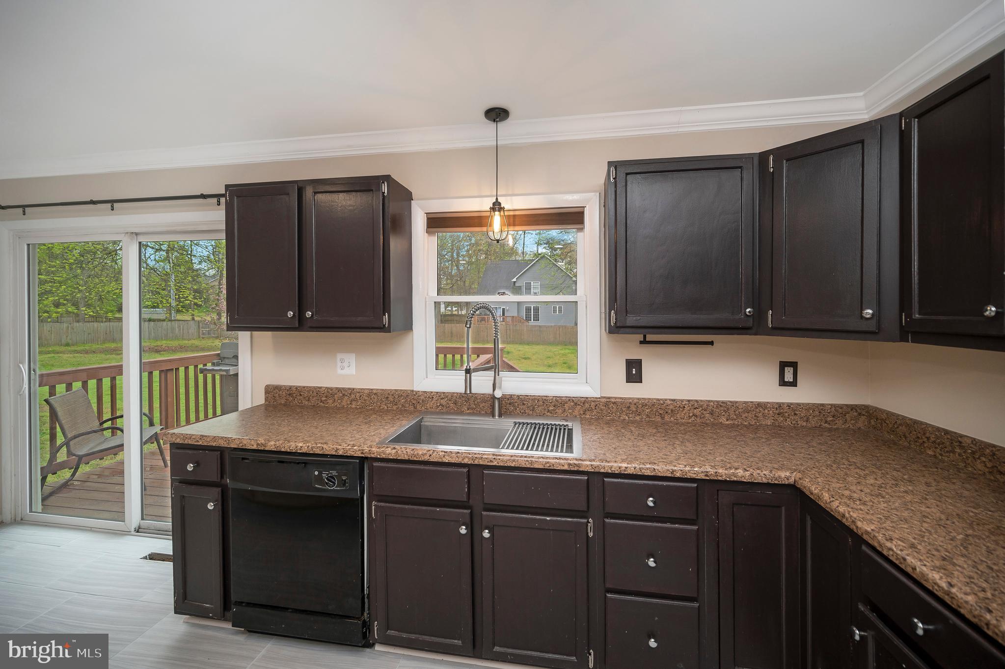 12216 Bunya Ln