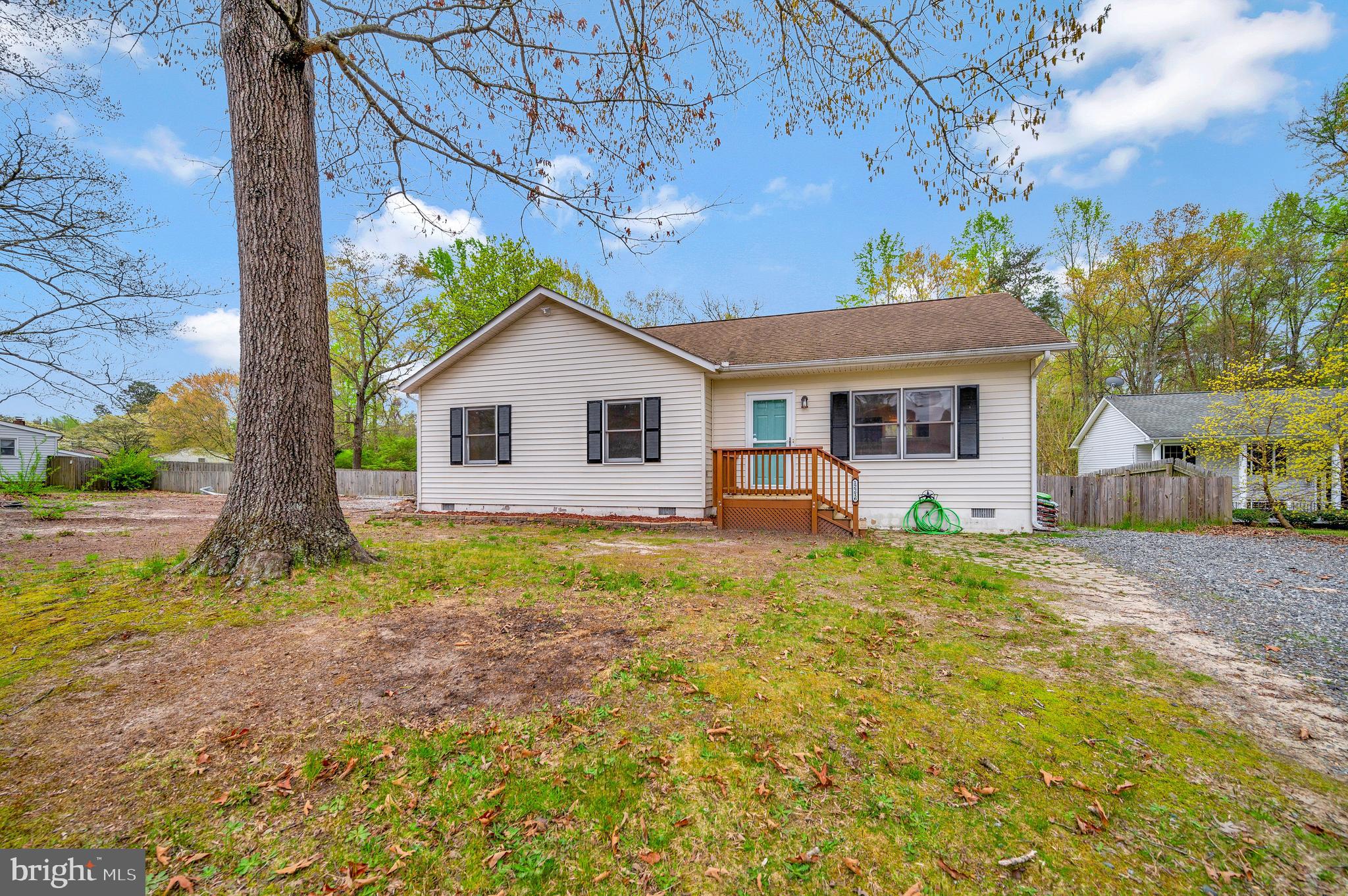 12216 Bunya Ln