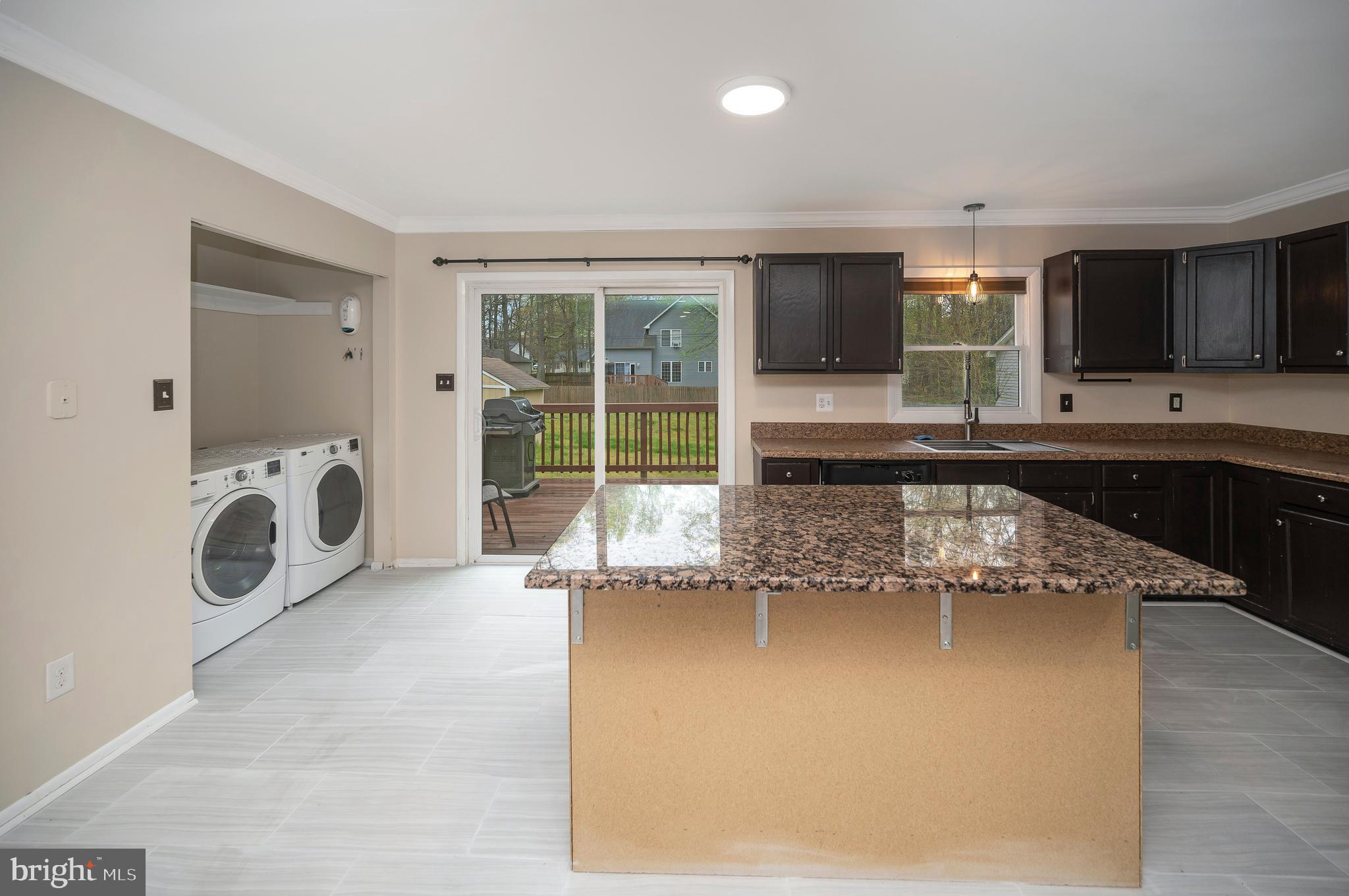 12216 Bunya Ln