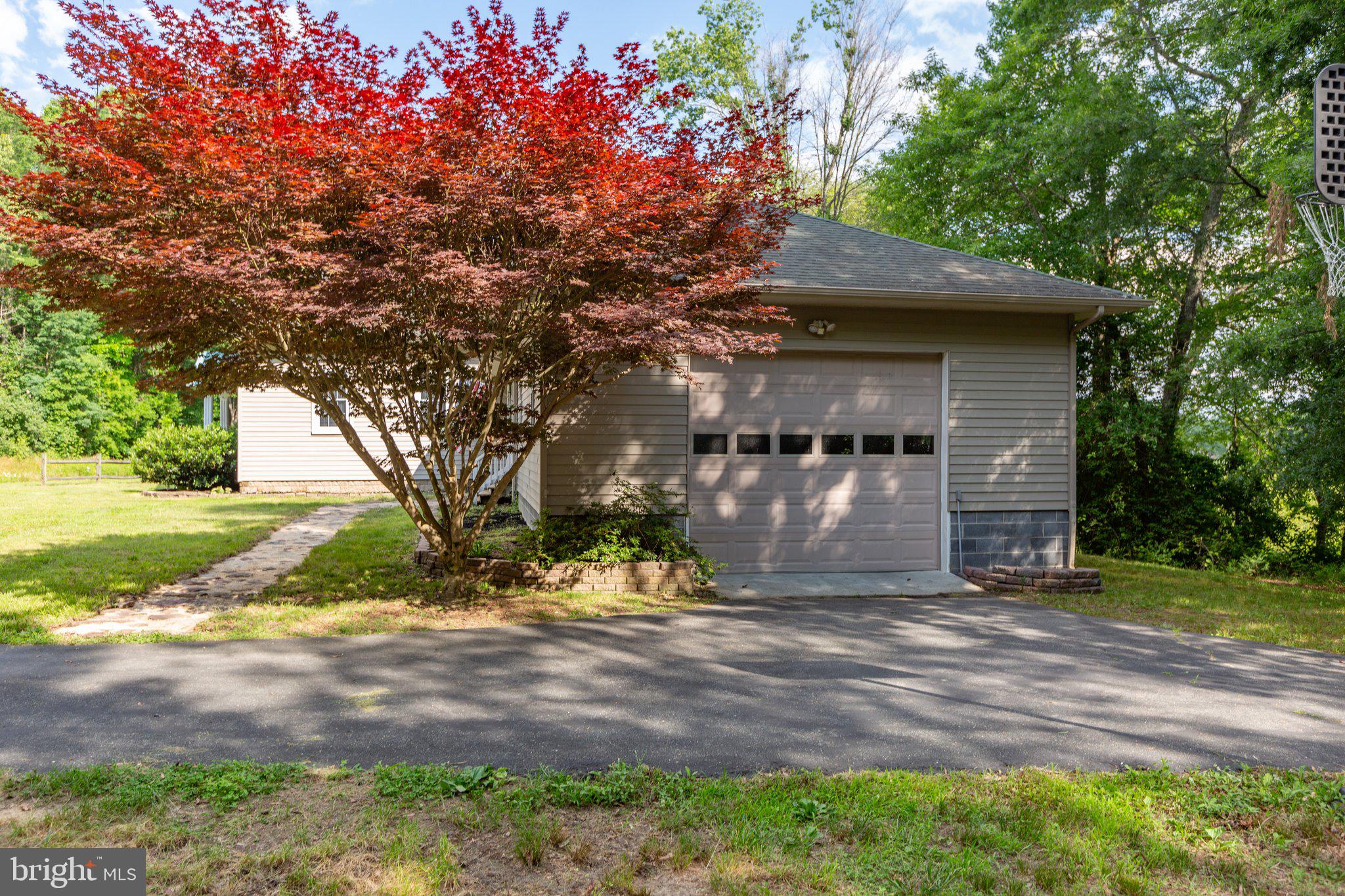 14500 Woodslane Rd