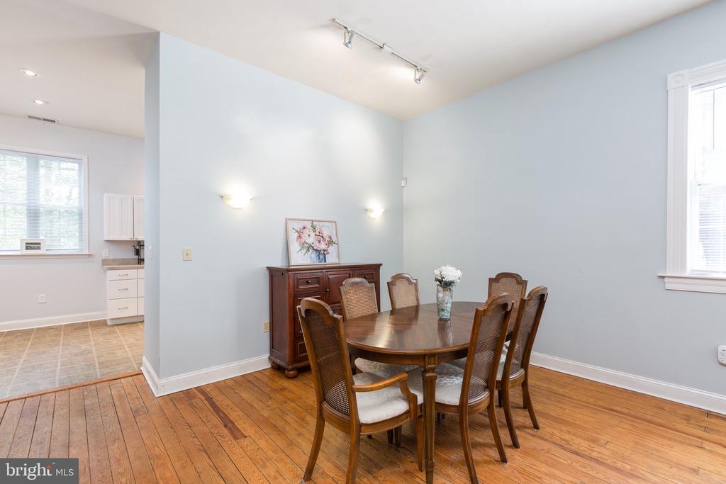 14500 Woodslane Rd