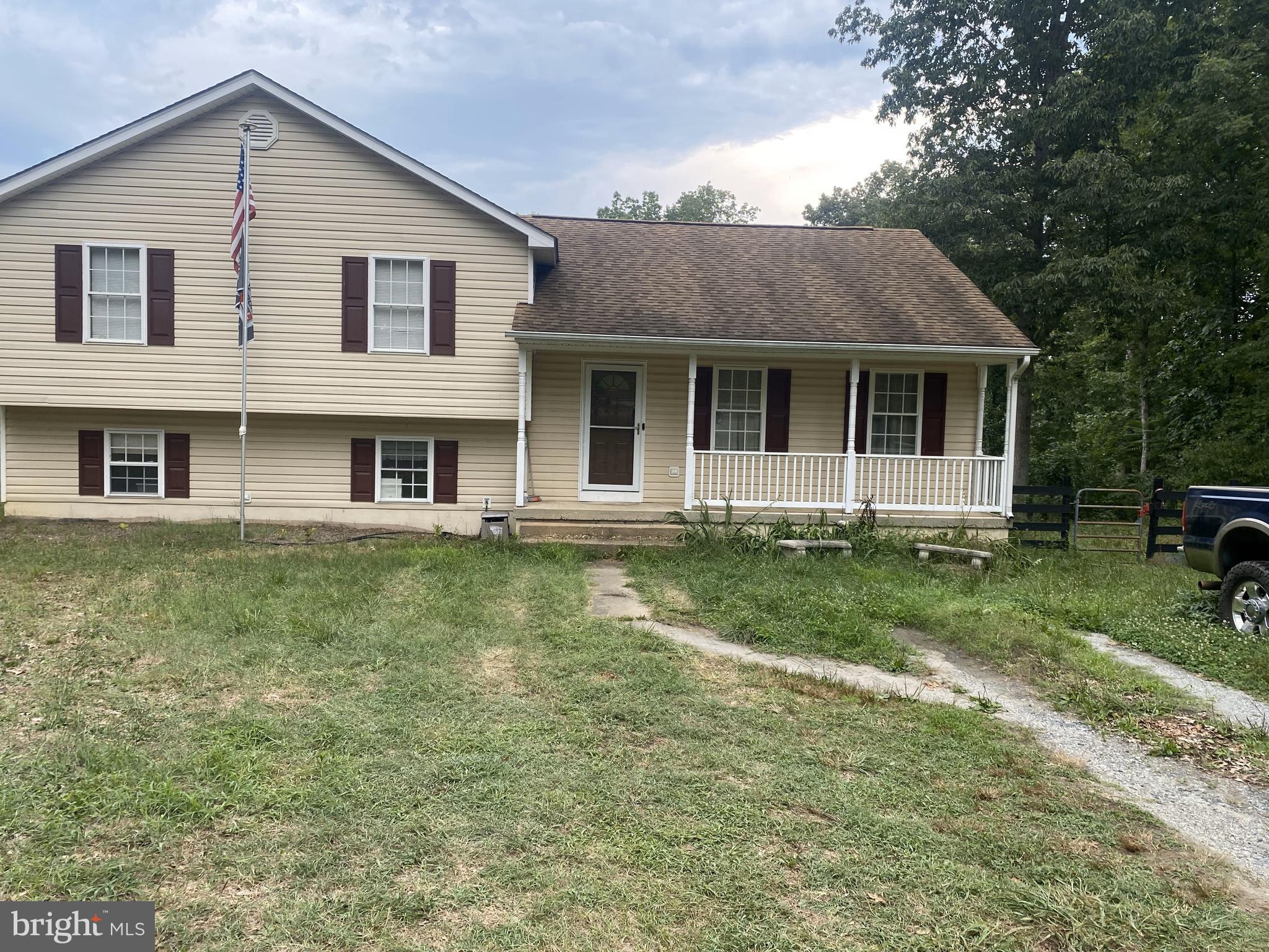 5487 Caroline Village Rd