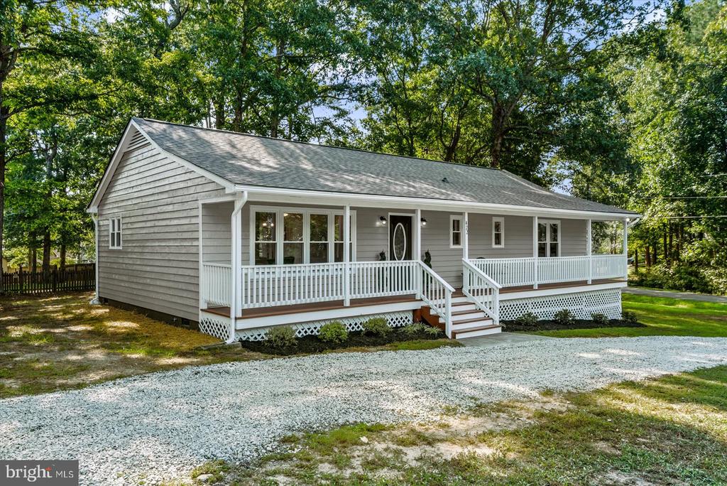 422 Cornwall Dr