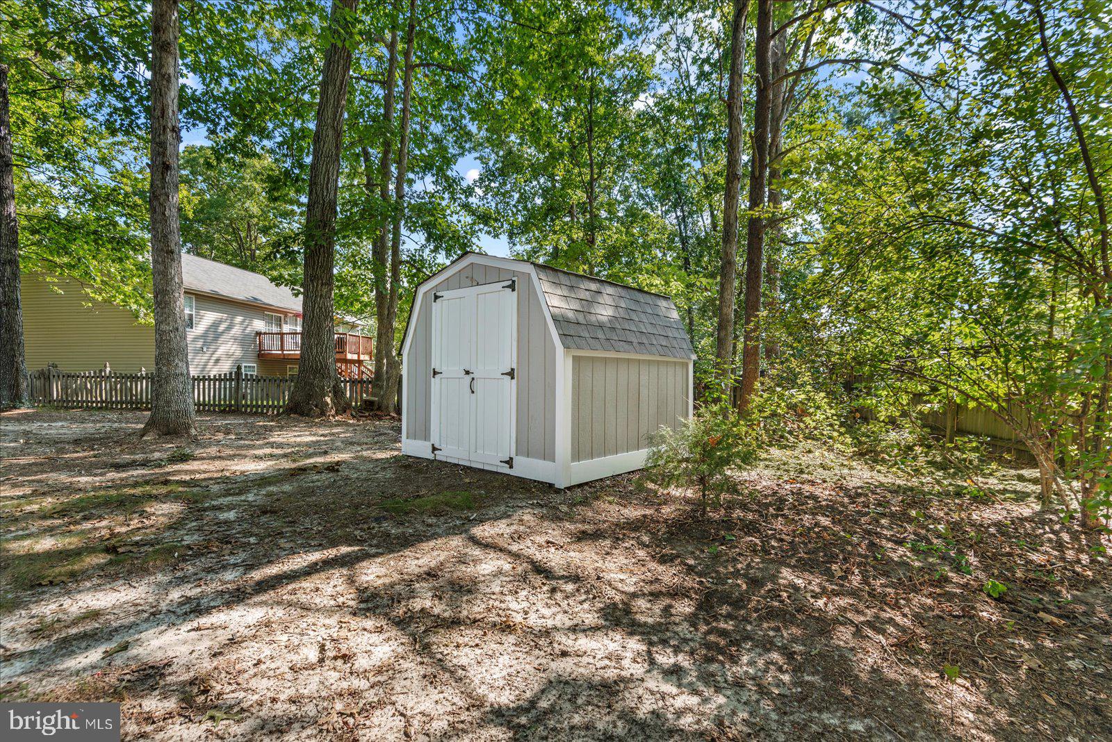 422 Cornwall Dr