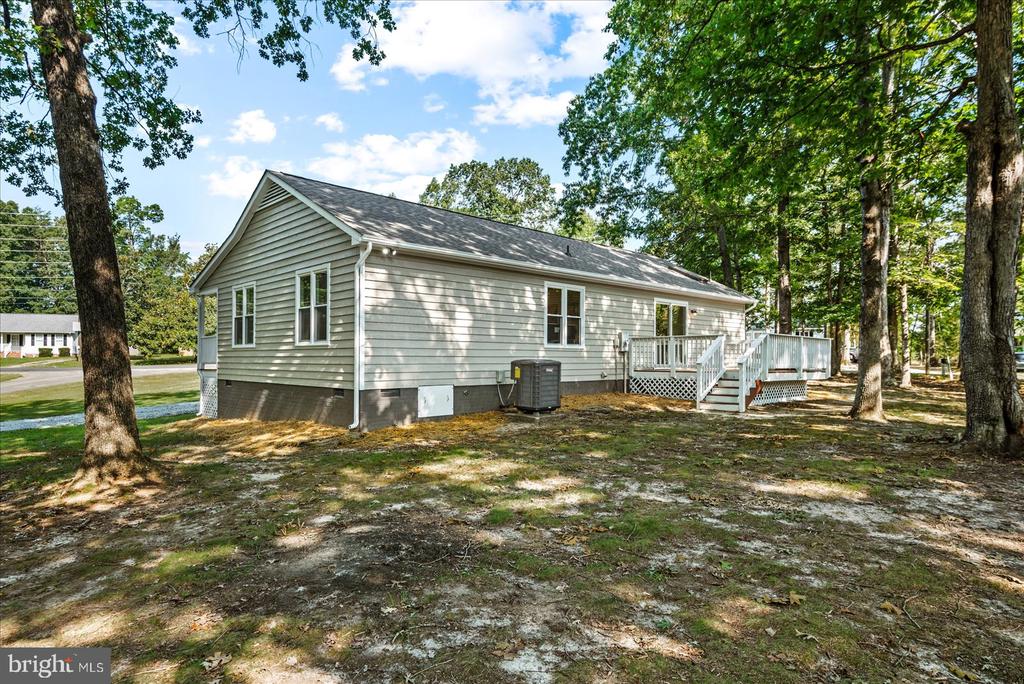 422 Cornwall Dr
