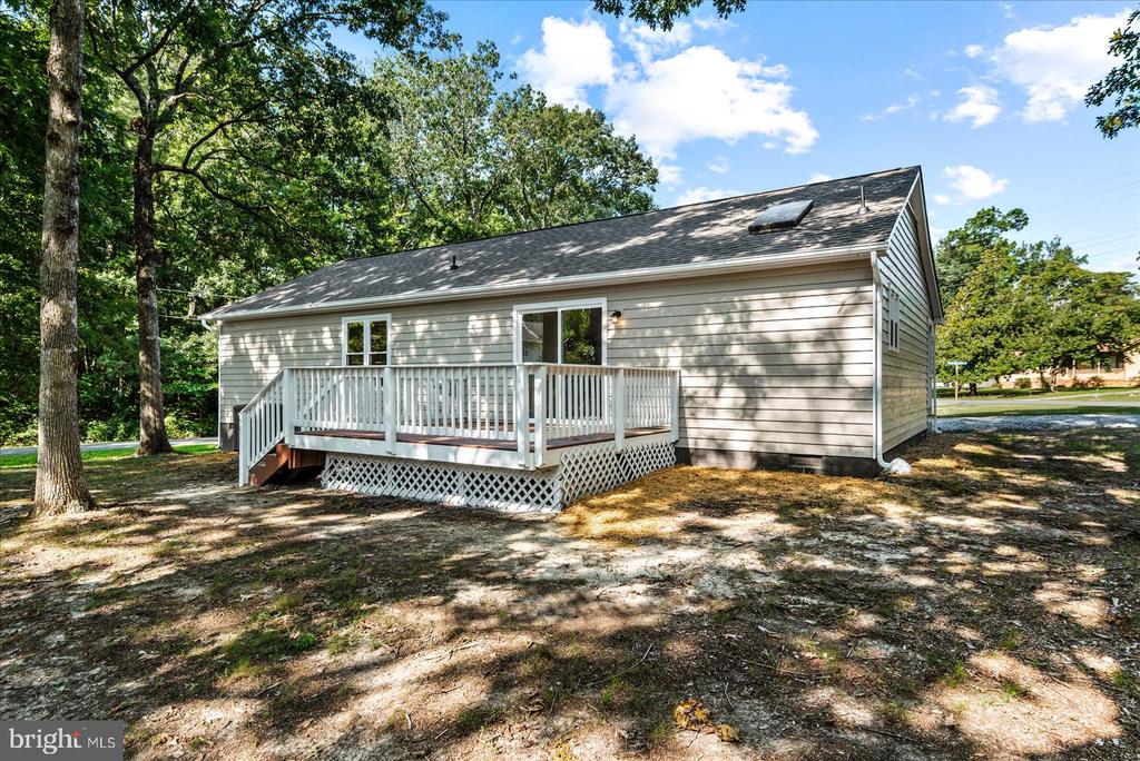 422 Cornwall Dr