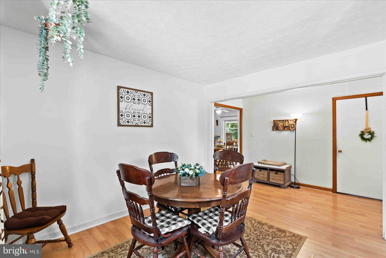 215 Lexington Dr