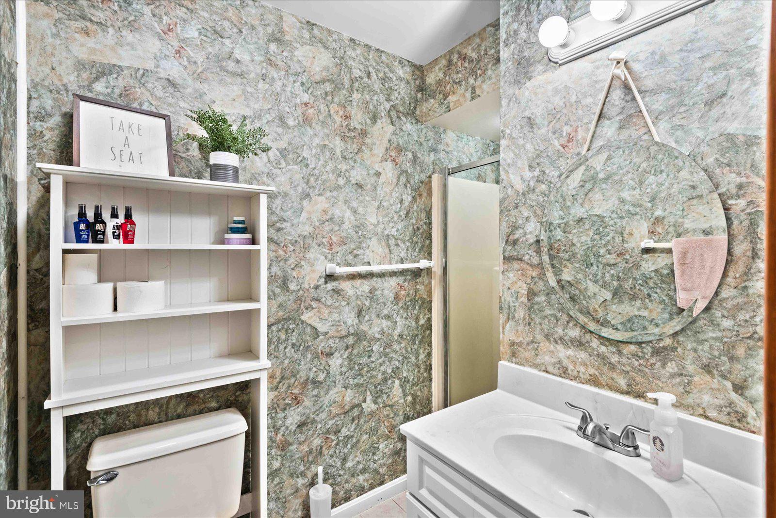 215 Lexington Dr