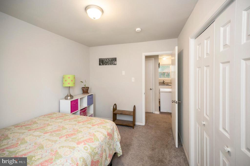 2416 Quail Oak Dr