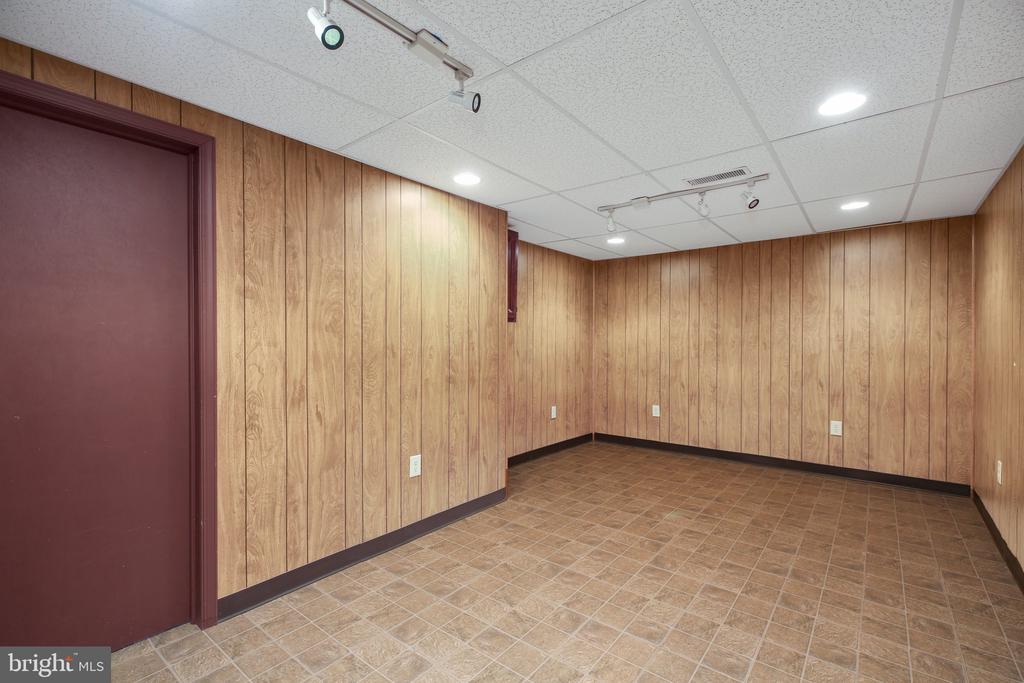13360 Fredericksburg Tpke