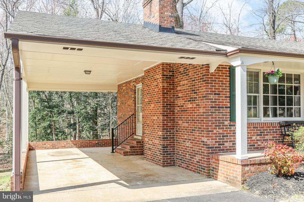 13360 Fredericksburg Tpke