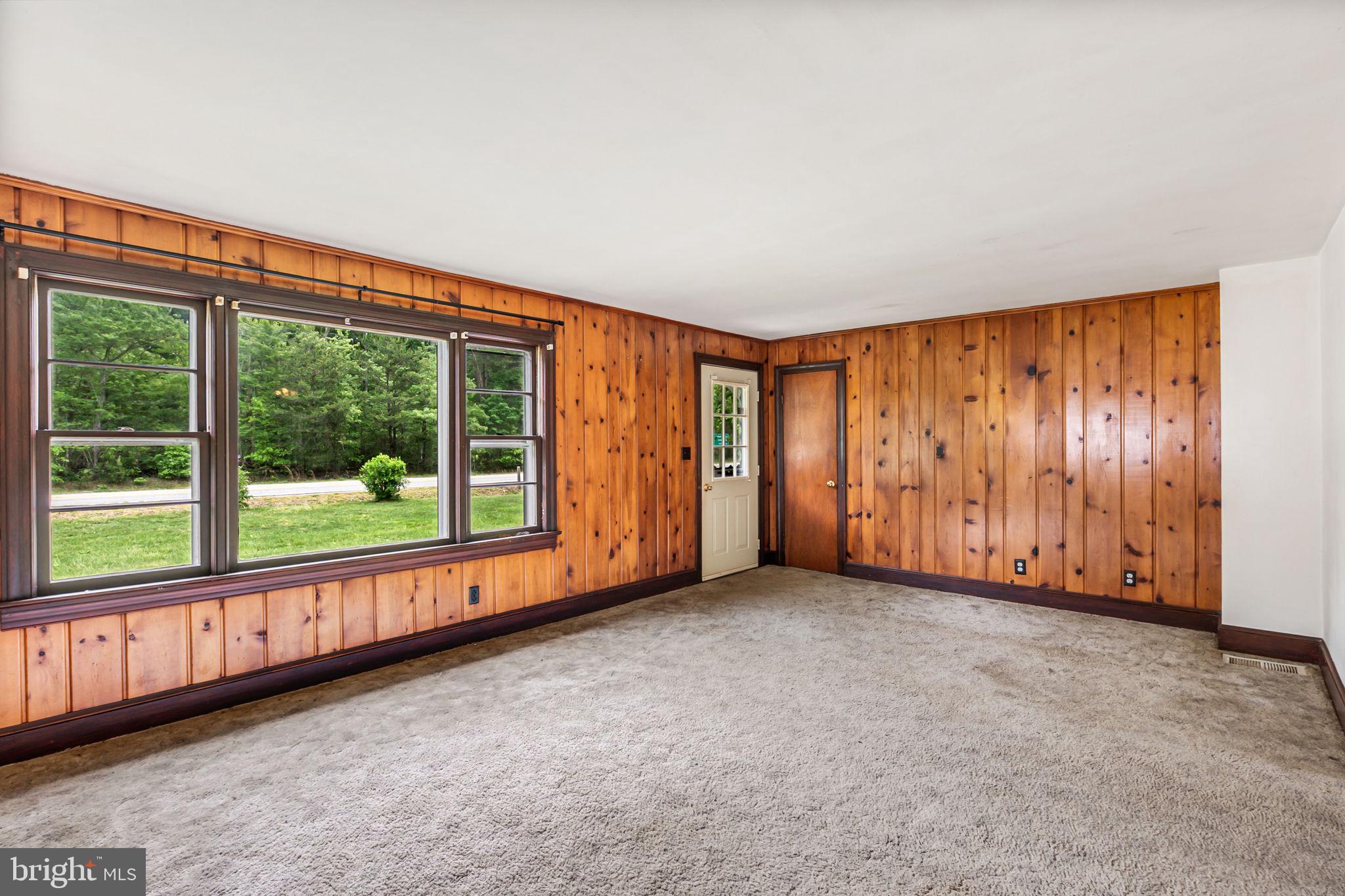 7166 Fredericksburg Tpke