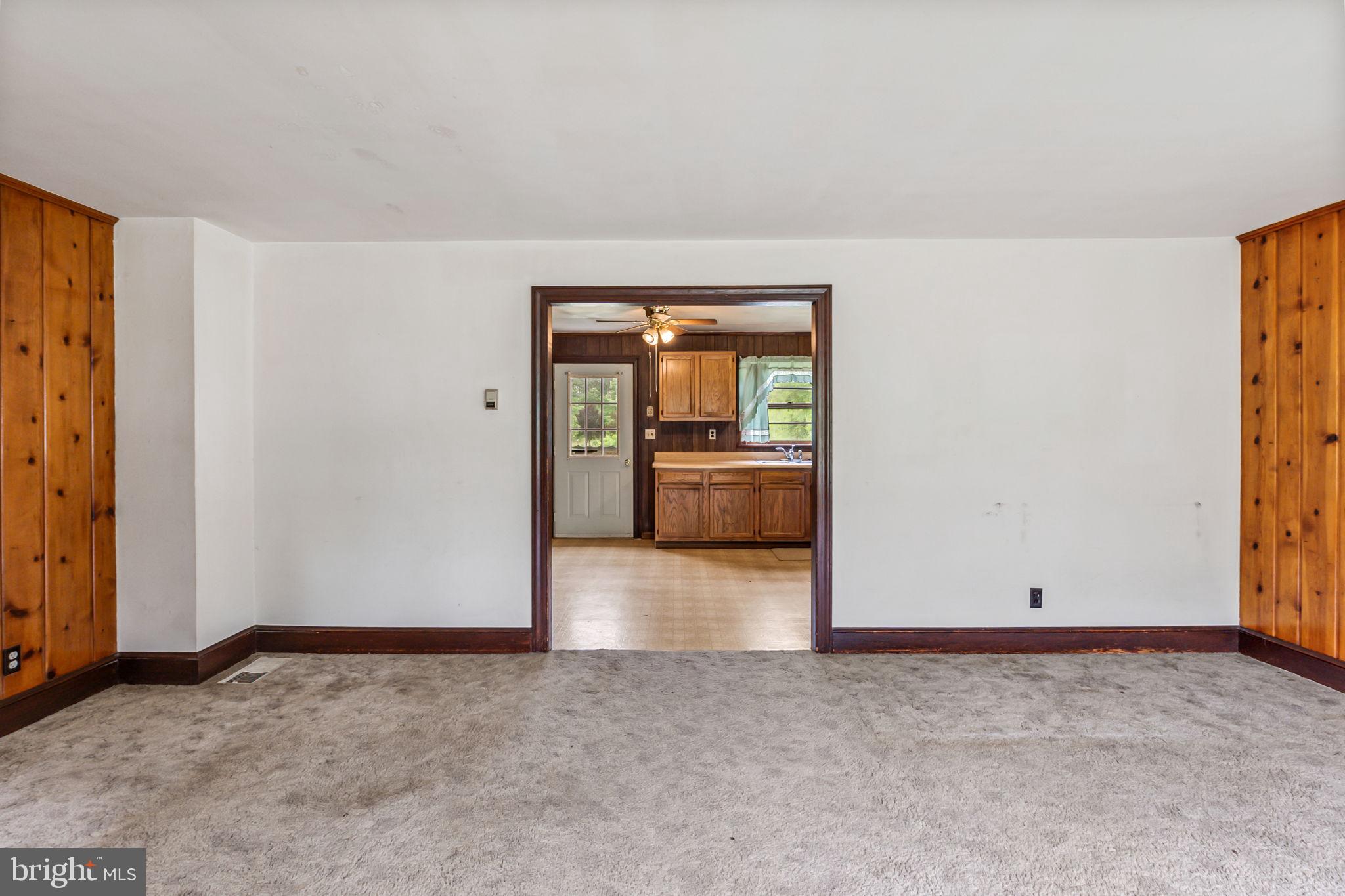7166 Fredericksburg Tpke
