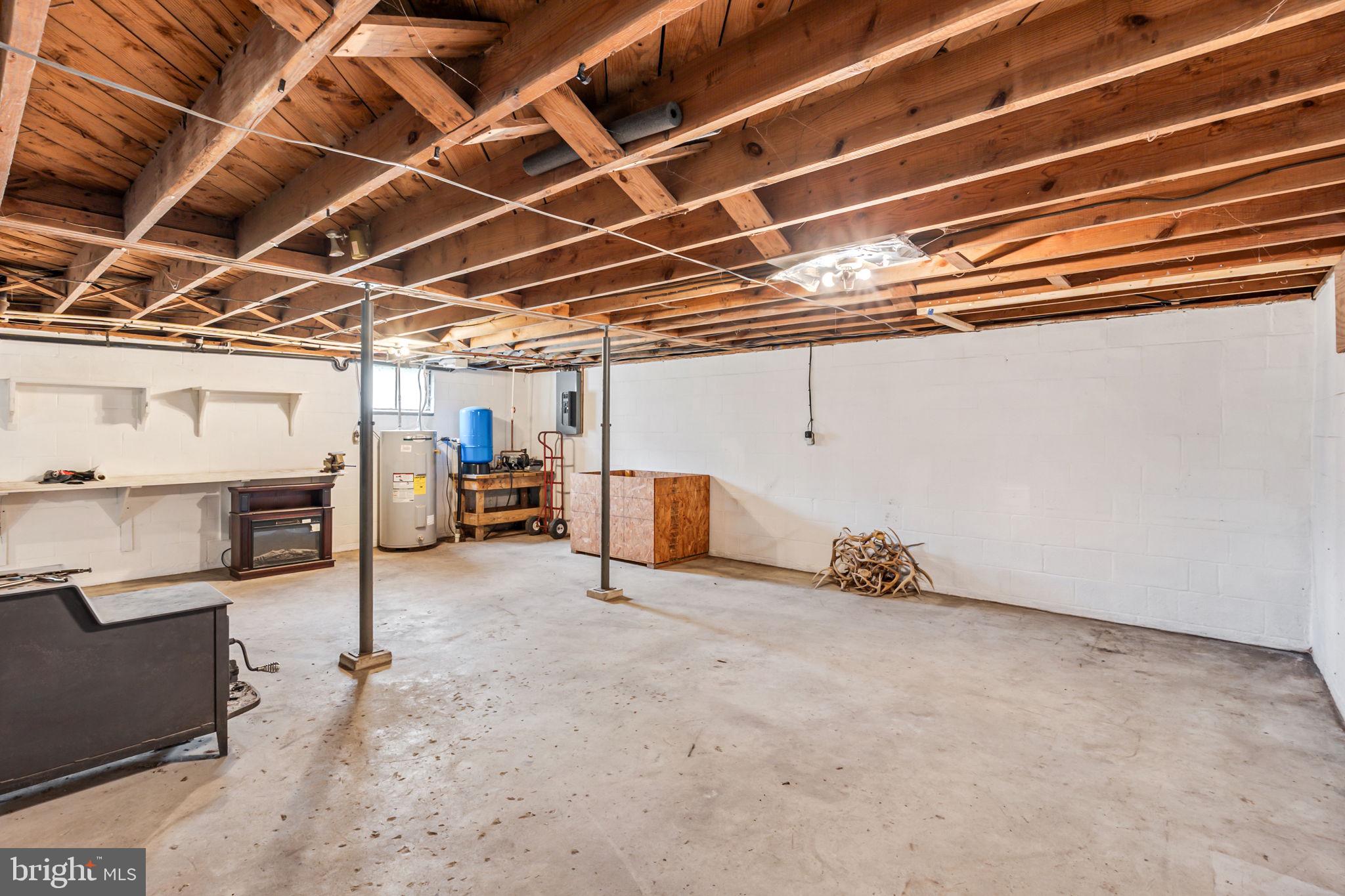 7166 Fredericksburg Tpke