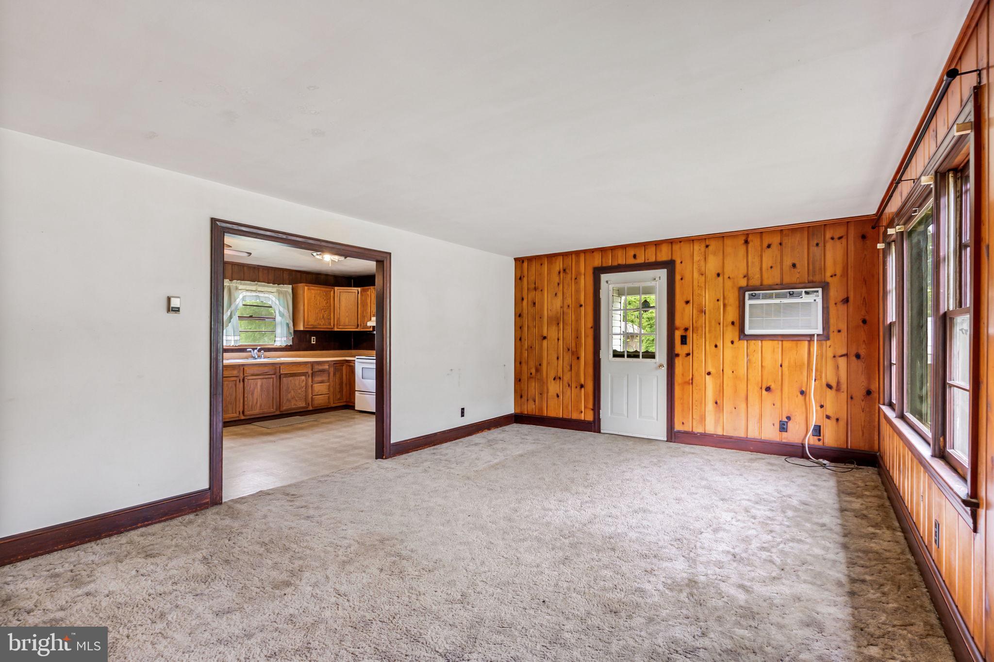 7166 Fredericksburg Tpke