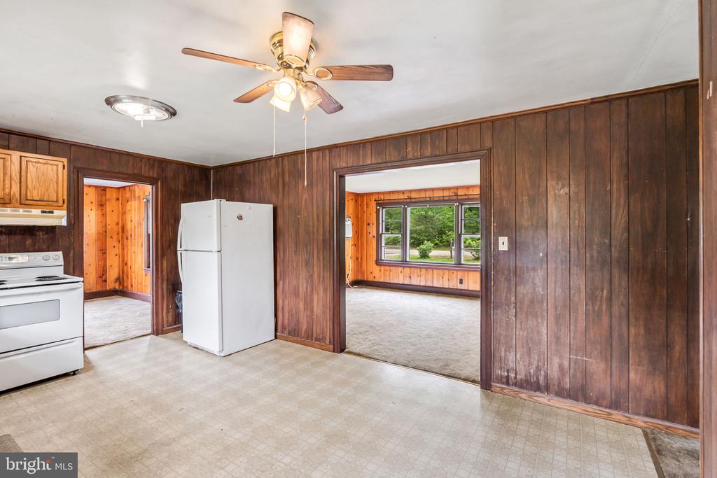 7166 Fredericksburg Tpke