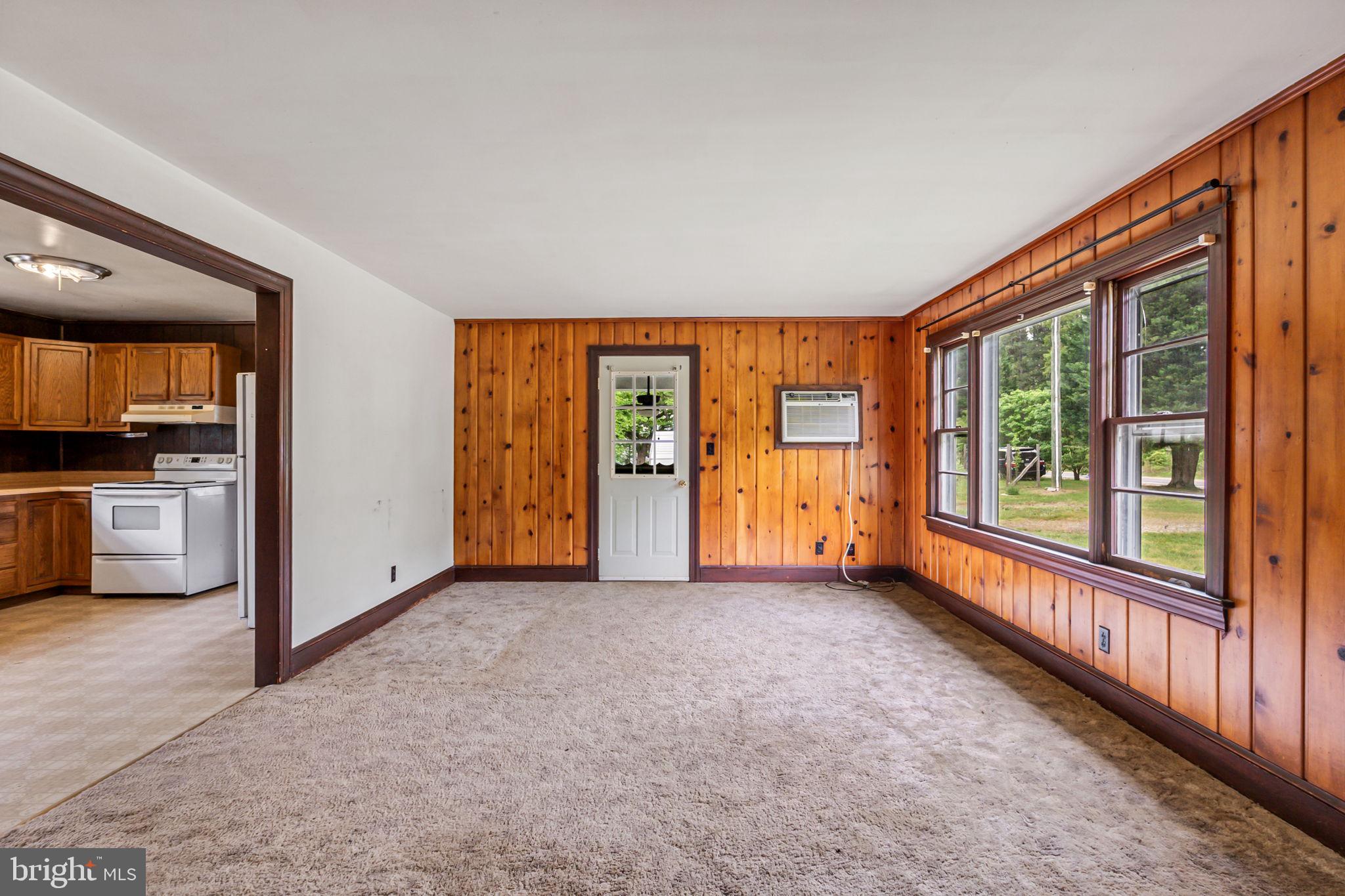 7166 Fredericksburg Tpke