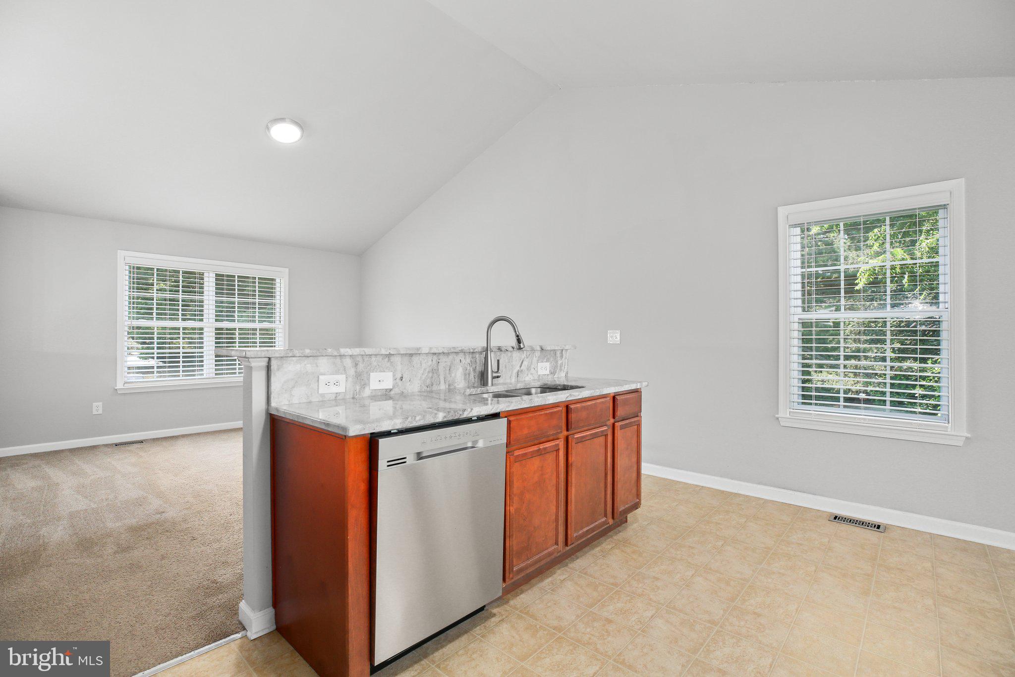 125 Dorsey Ln
