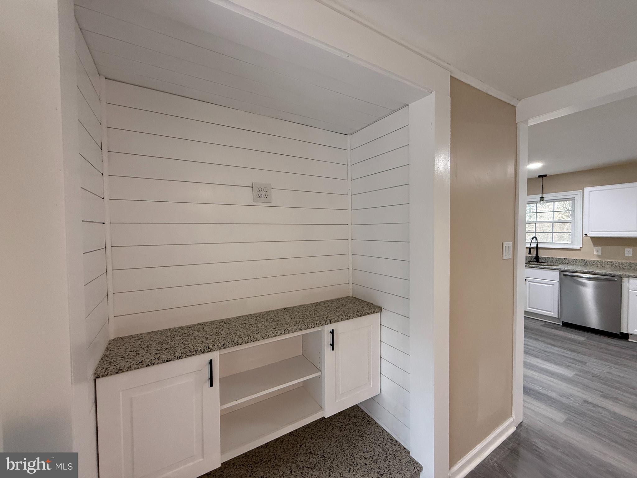 2409 QUAIL OAK DRIVE