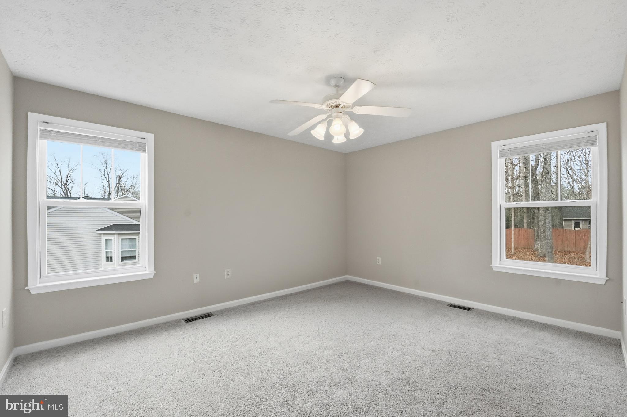 219 HOLLYSIDE DRIVE