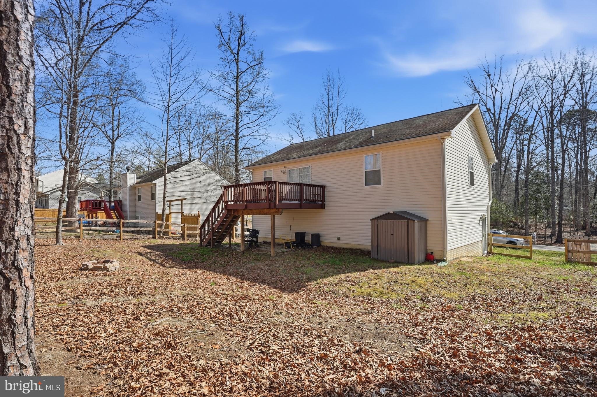219 HOLLYSIDE DRIVE