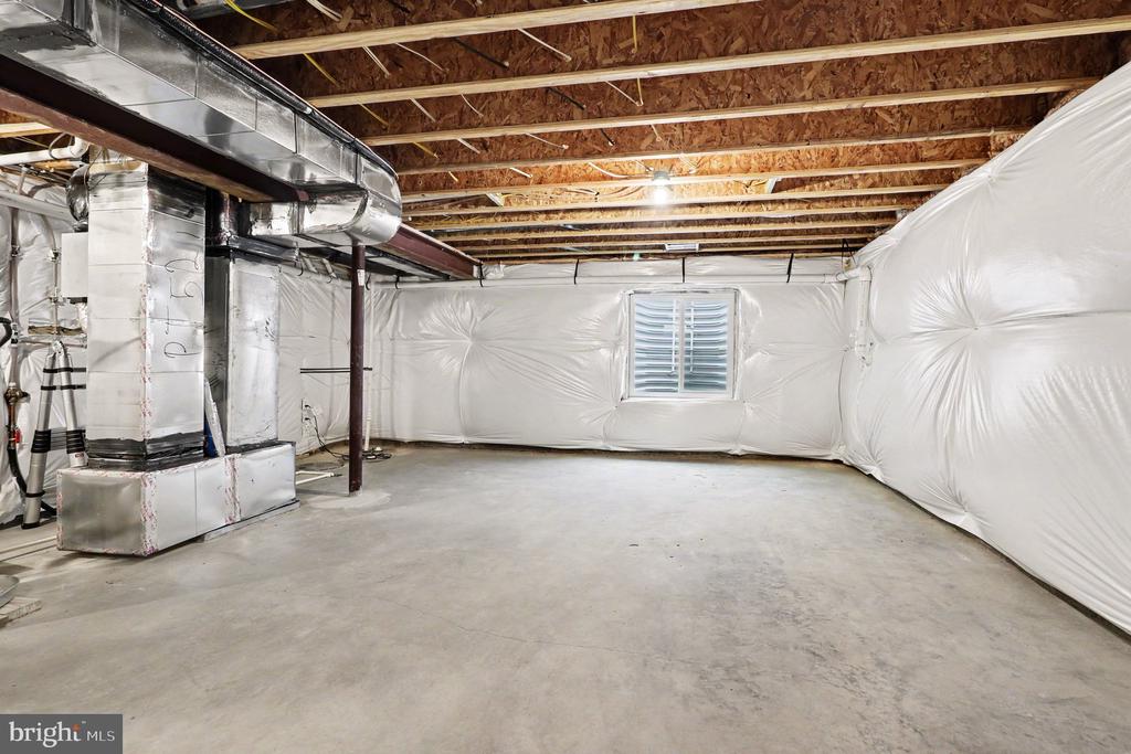 7123 BRAXTON COURT