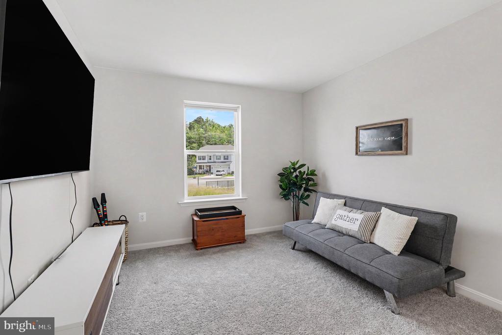7123 BRAXTON COURT