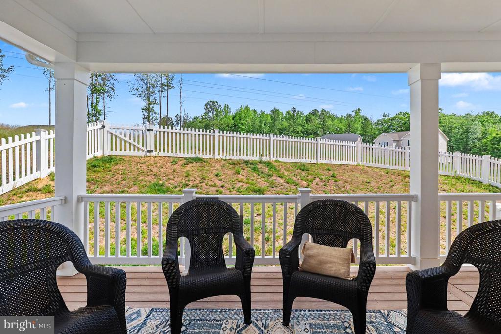 7123 BRAXTON COURT