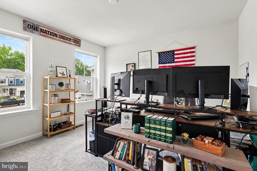 7123 BRAXTON COURT