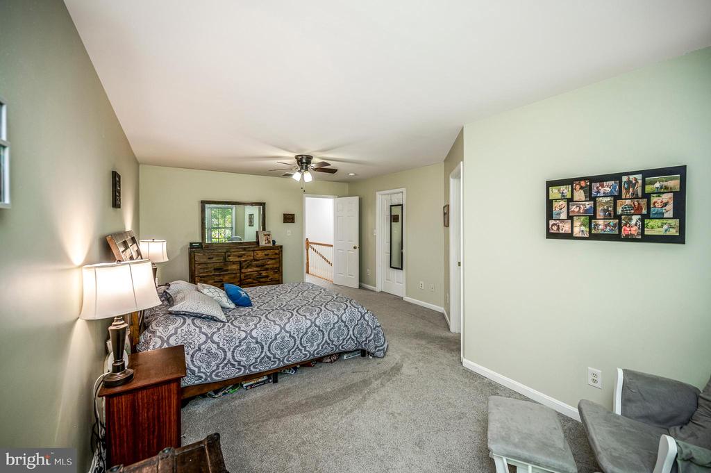 23044 SIR BARTON COURT