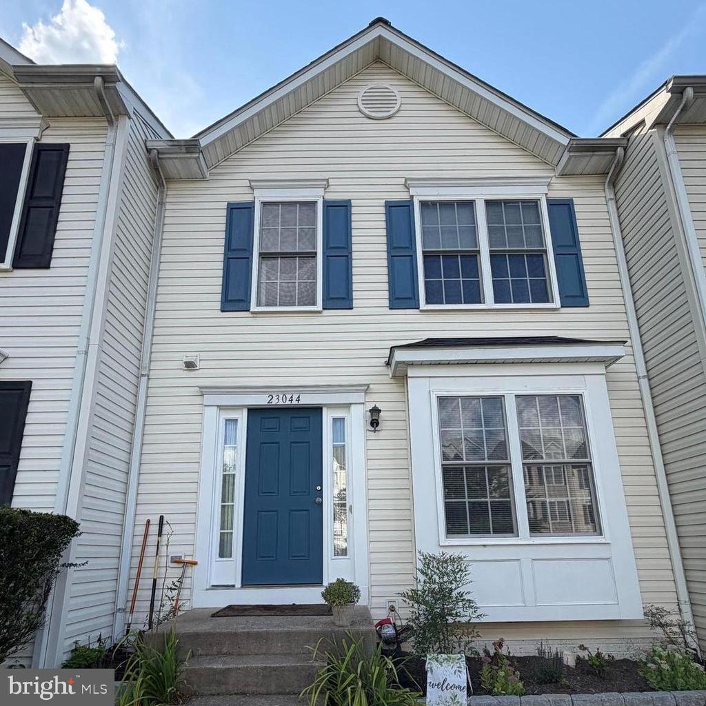 23044 SIR BARTON COURT
