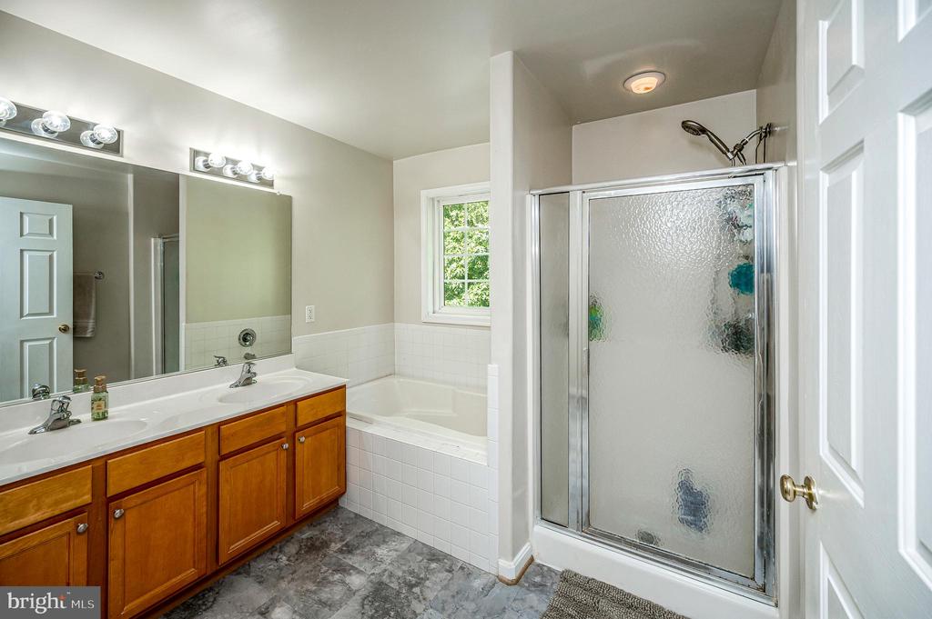23044 SIR BARTON COURT
