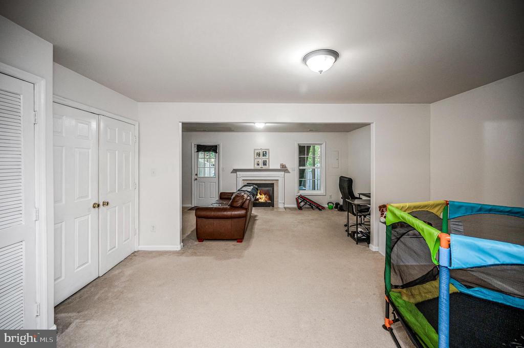 23044 SIR BARTON COURT