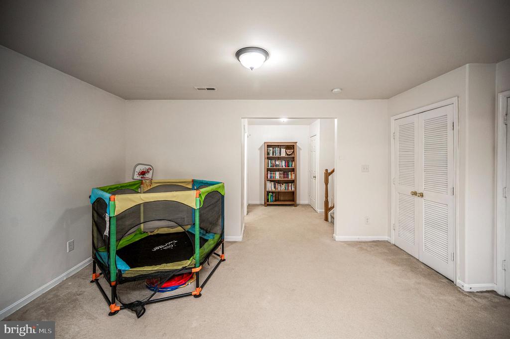 23044 SIR BARTON COURT