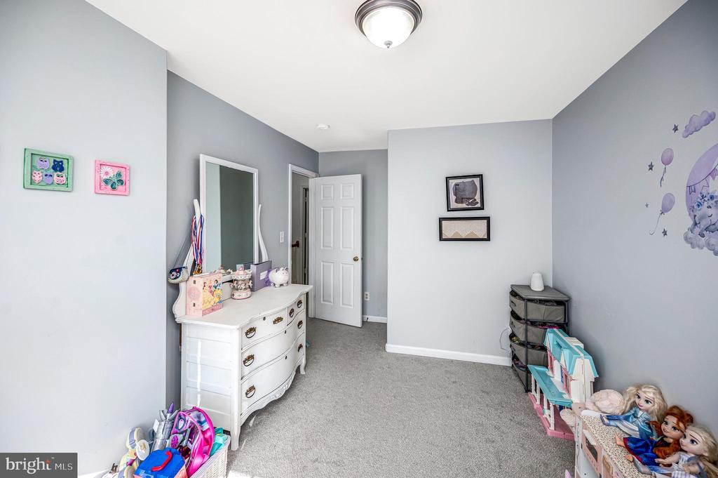 23044 SIR BARTON COURT
