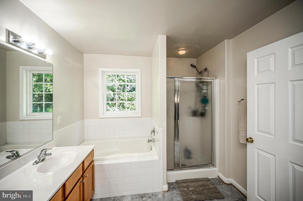 23044 SIR BARTON COURT