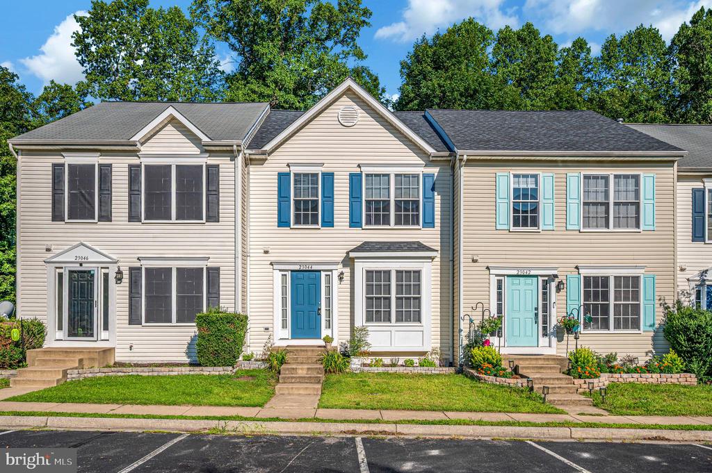 23044 SIR BARTON COURT