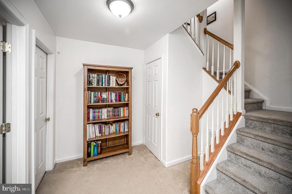 23044 SIR BARTON COURT