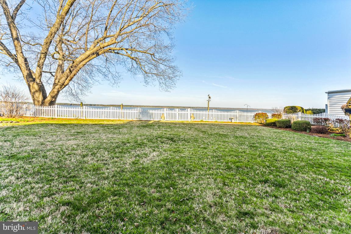 704 S Water LANE