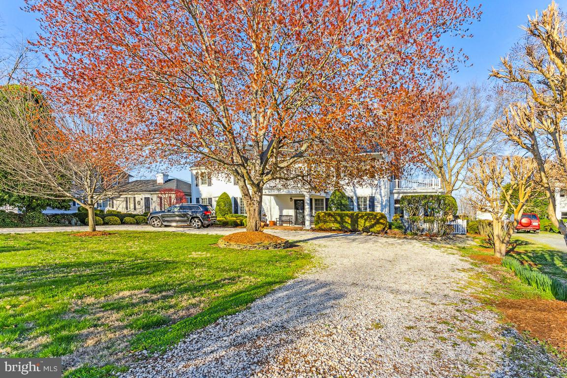 704 S Water LANE
