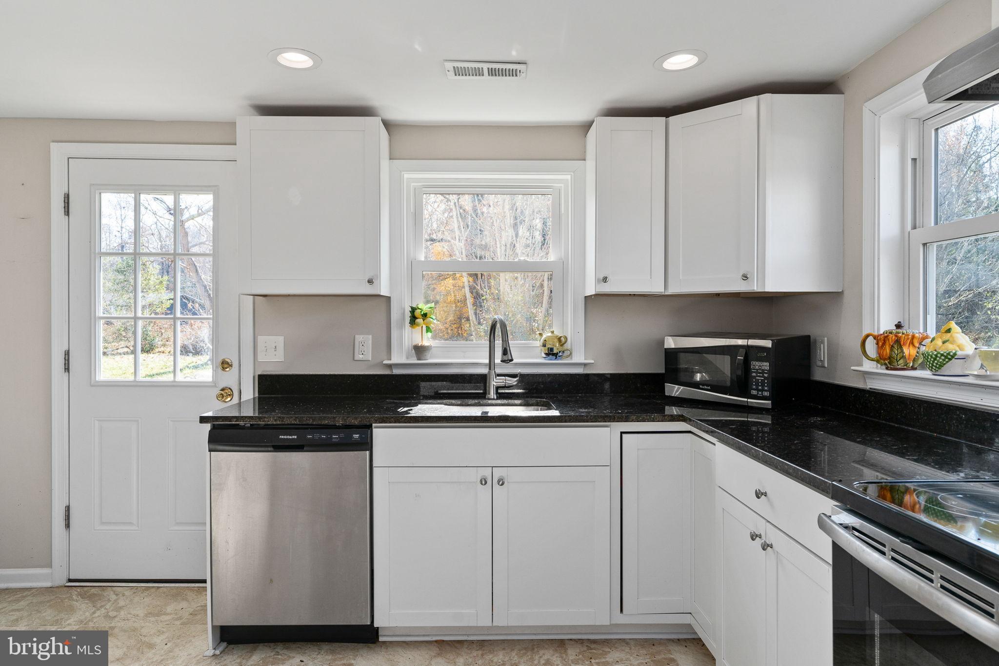 2627 ROSE MOUNT ROAD