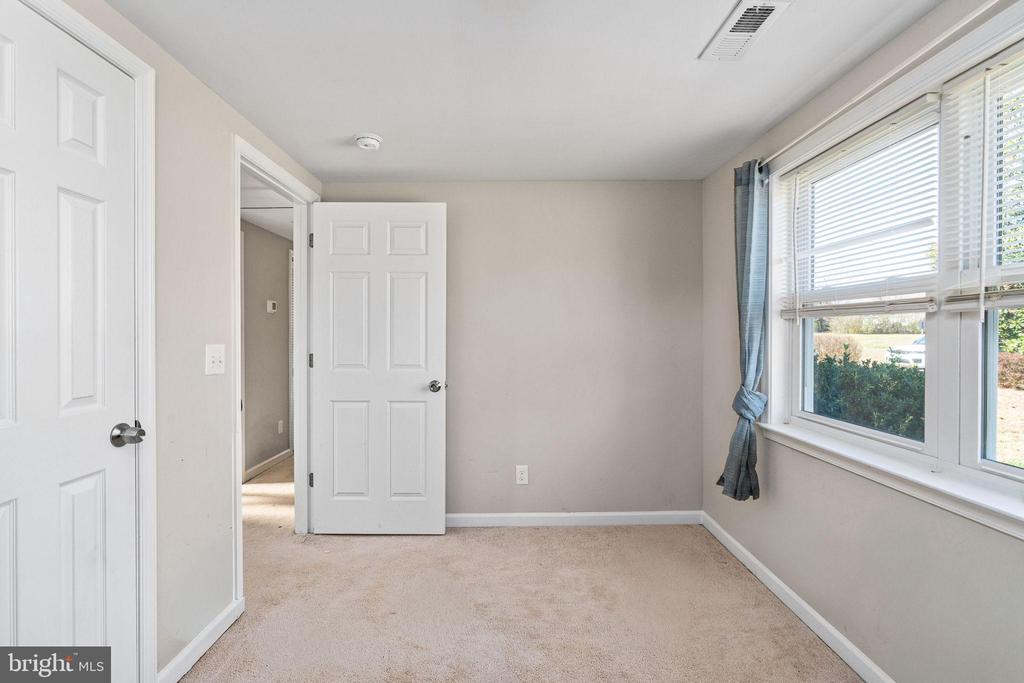 2627 ROSE MOUNT ROAD
