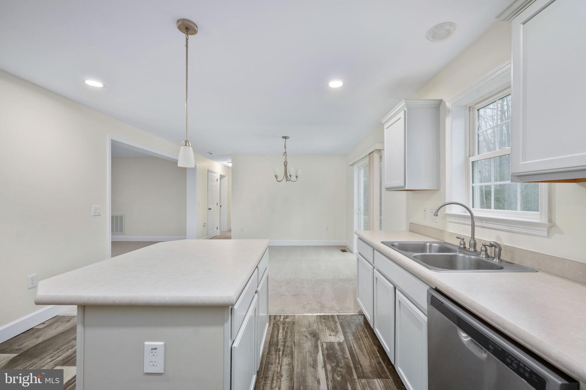 300 RIVER OAKS ROAD